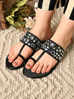 Load image into Gallery viewer, Heleey Mirror Glow Black Ethnic Flats