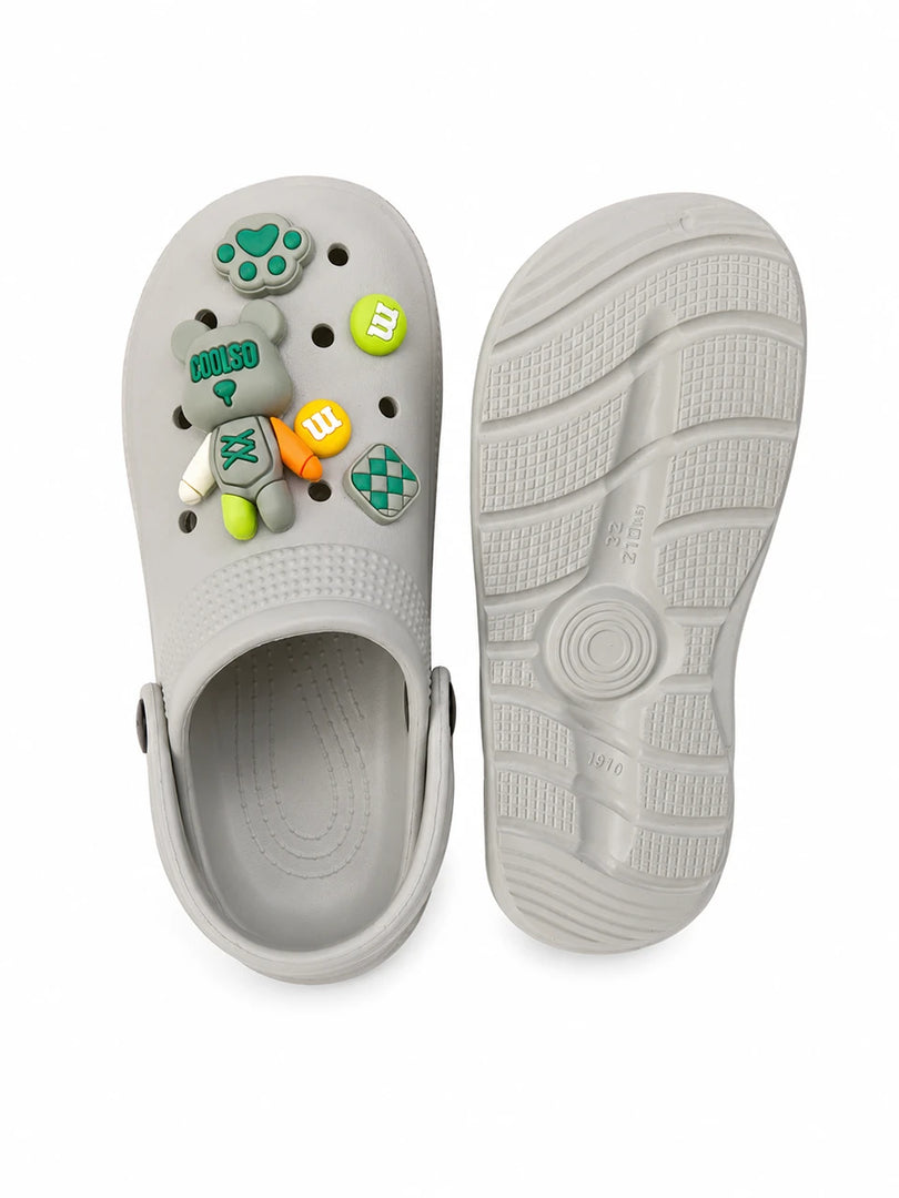 Heleey Cool Buddy Charm Clogs