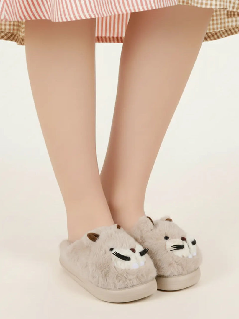 Heleey Cuddly Bear Beige Plush Slippers