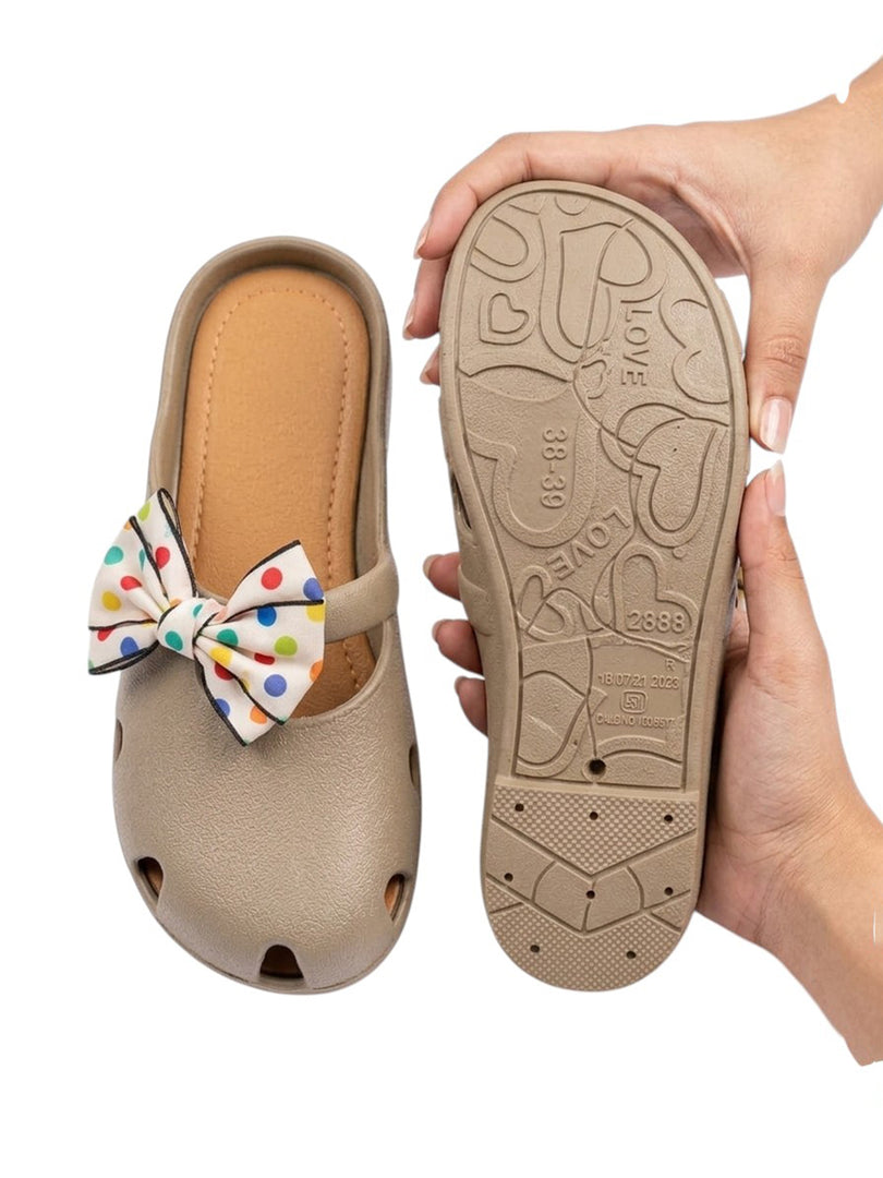 Mocha Dot Charm Slides