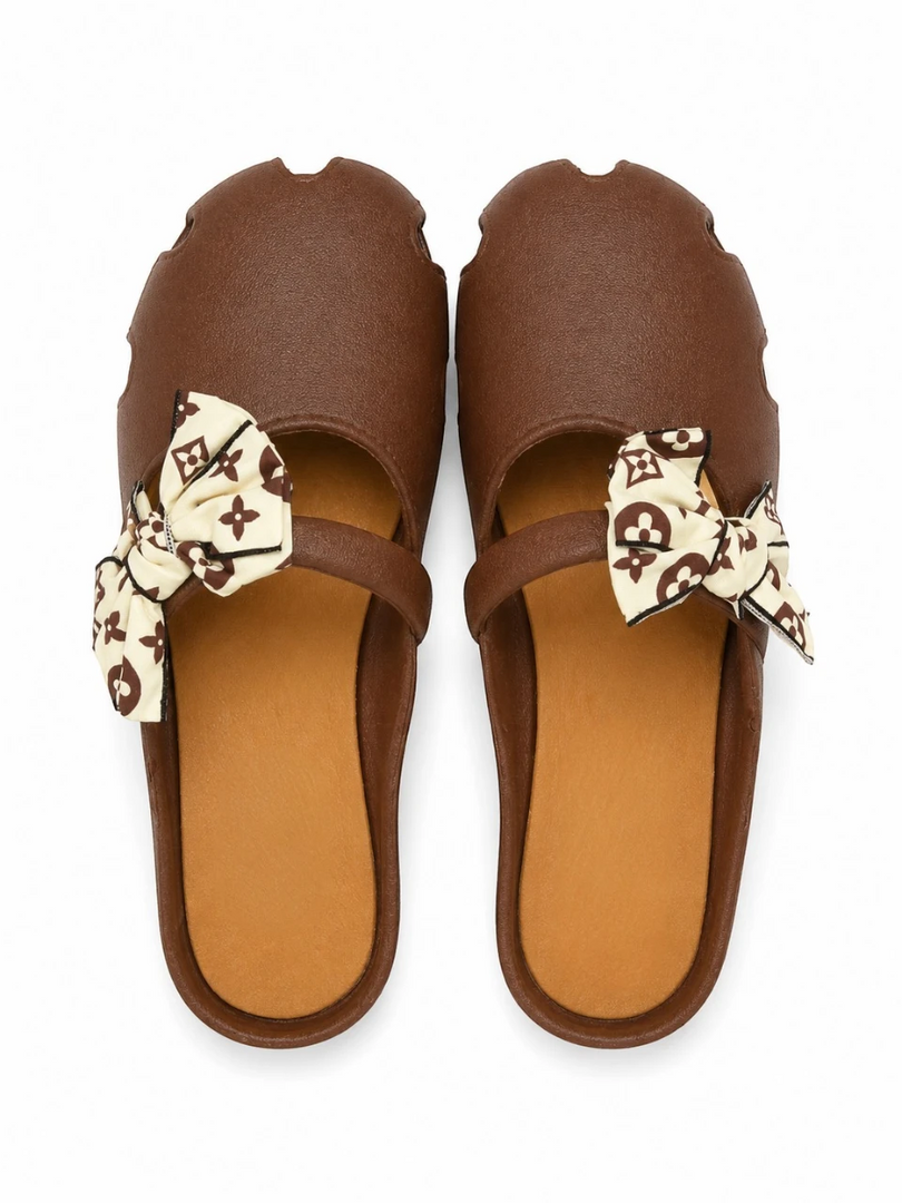 Heleey Bow Charm Brown Comfort Clogs