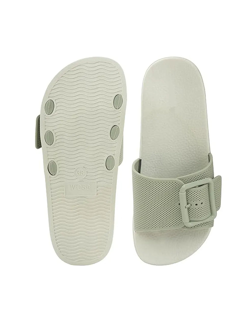 Heleey Green Textured Rubber Sliders With Buckle