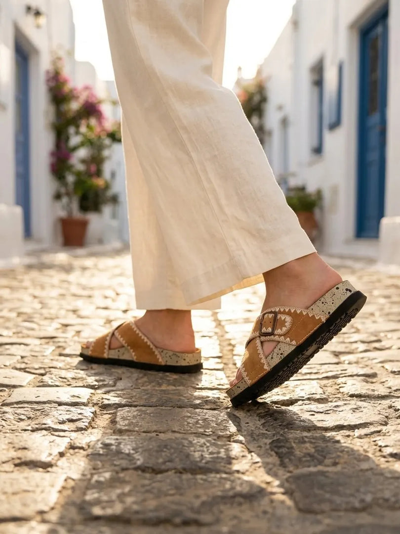 Heleey Sandstone Stitch Comfort Slides