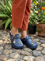 Load image into Gallery viewer, Heleey Crown Charm Comfort Clogs