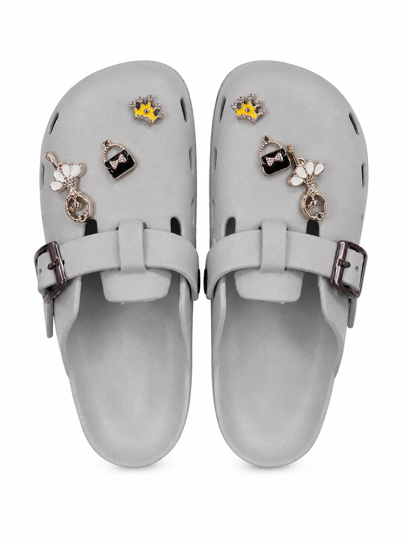 Heleey Pearl Crown Clogs